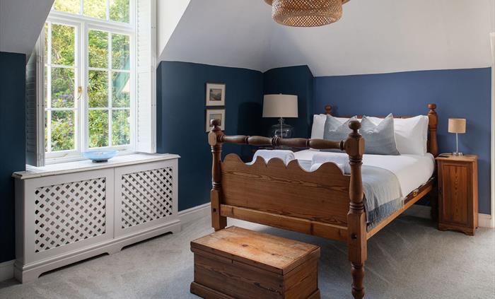 The Cors Country House